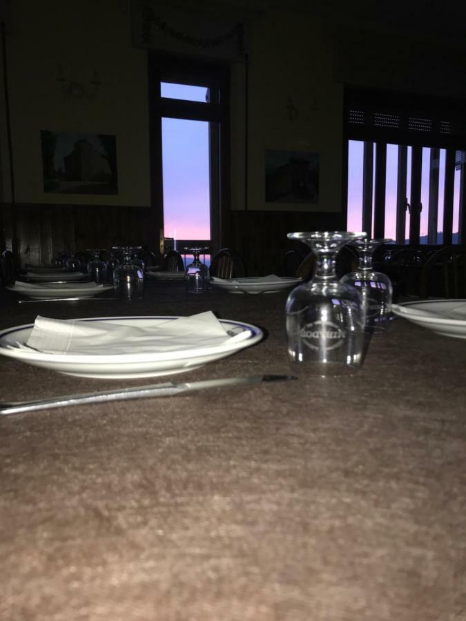 Hotel Mirador Aulla Bagian luar foto